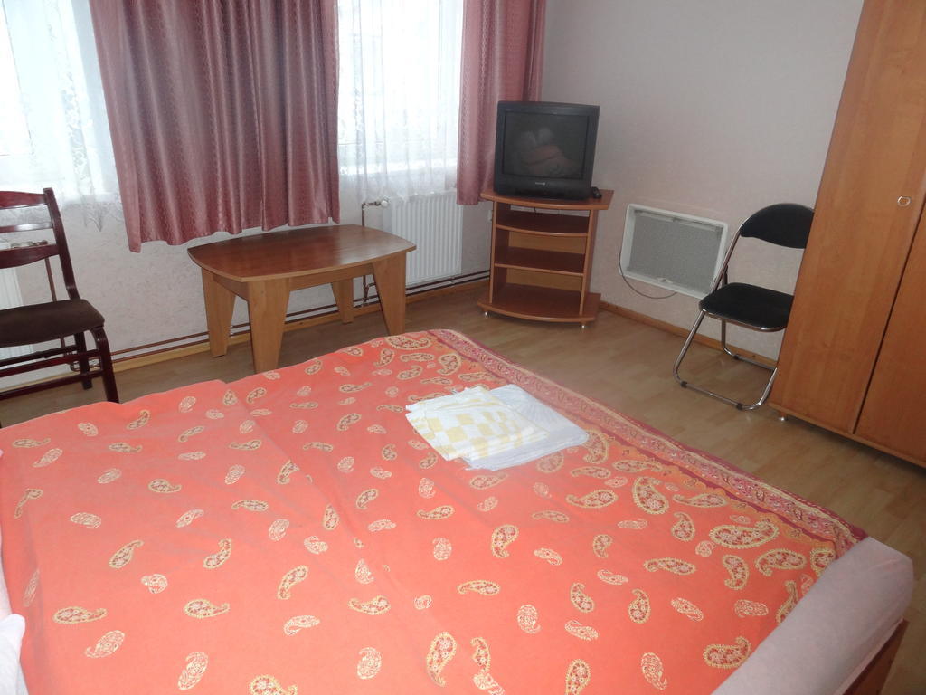 Hotel Rebir Даугавпілс Номер фото